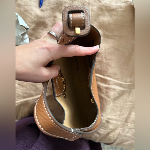 Tory Burch miller small classic shoulder hobo bag in light umber - Picture 3 of 13